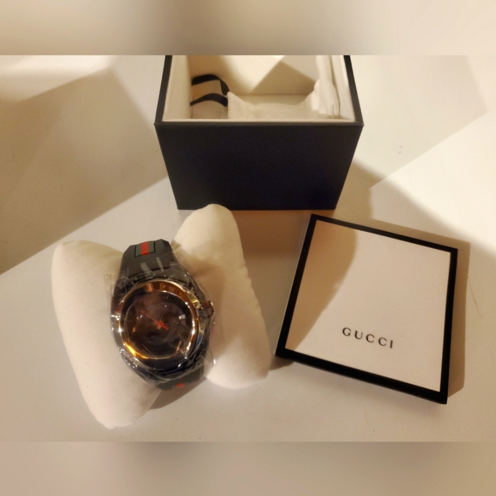 Gucci Sync Watch